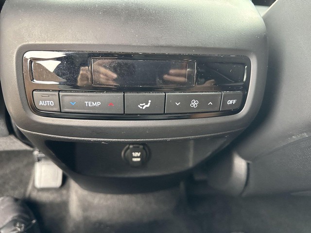 Hyundai Palisade Vehicle Full-screen Gallery Image 24