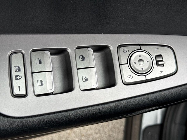 Hyundai Palisade Vehicle Full-screen Gallery Image 26