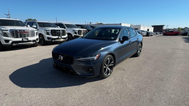 Volvo S60 Vehicle Full-screen Gallery Image 06