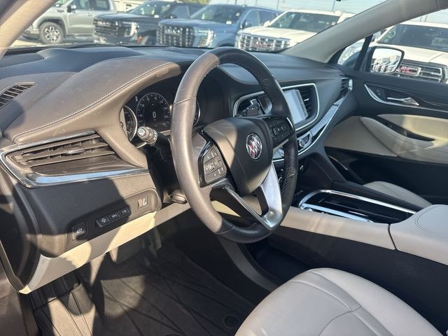 Buick Enclave Vehicle Full-screen Gallery Image 10