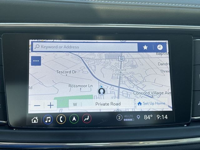 Buick Enclave Vehicle Full-screen Gallery Image 14