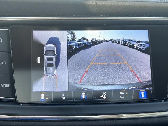Buick Enclave Vehicle Full-screen Gallery Image 15