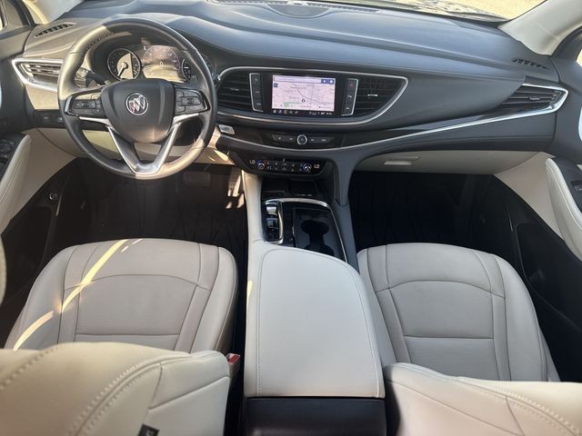 Buick Enclave Vehicle Full-screen Gallery Image 21