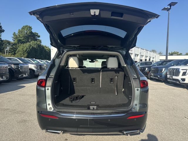 Buick Enclave Vehicle Full-screen Gallery Image 27
