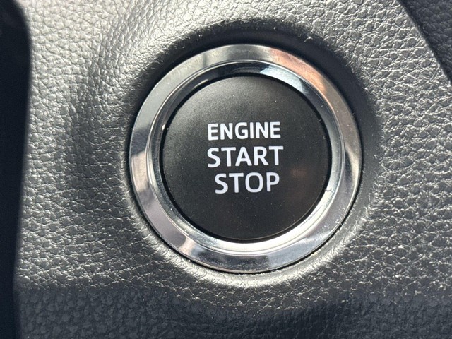 Toyota RAV4 Vehicle Full-screen Gallery Image 20