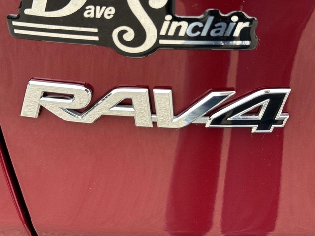 Toyota RAV4 Vehicle Full-screen Gallery Image 34