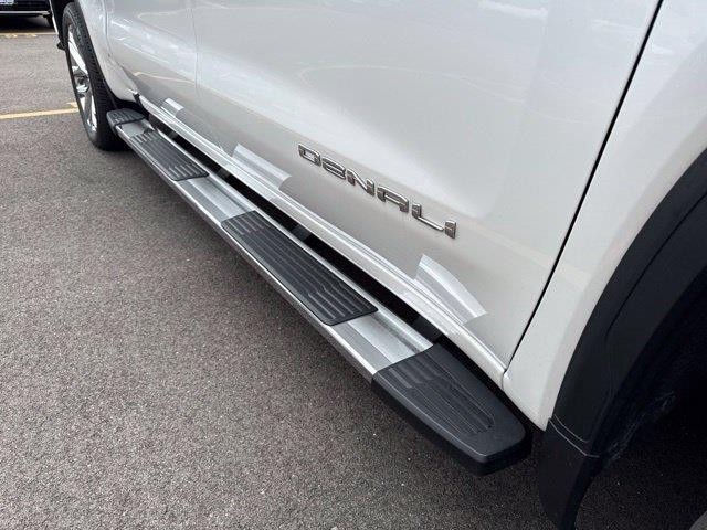 GMC Sierra 1500 Vehicle Full-screen Gallery Image 09