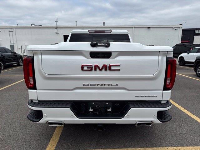 GMC Sierra 1500 Vehicle Full-screen Gallery Image 17