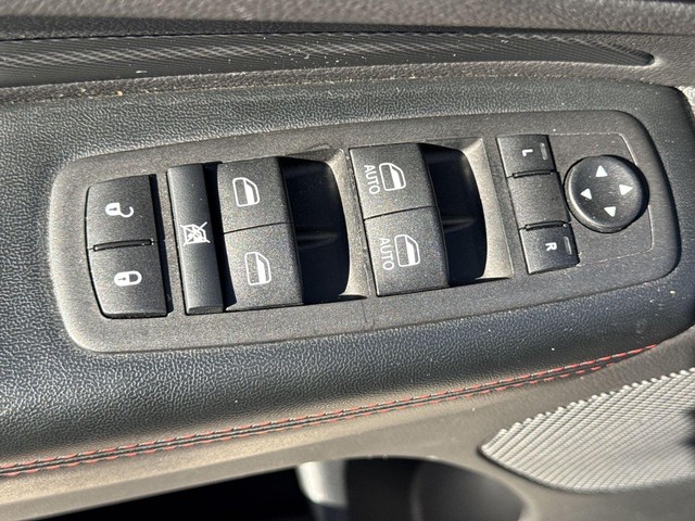 Dodge Durango Vehicle Full-screen Gallery Image 33