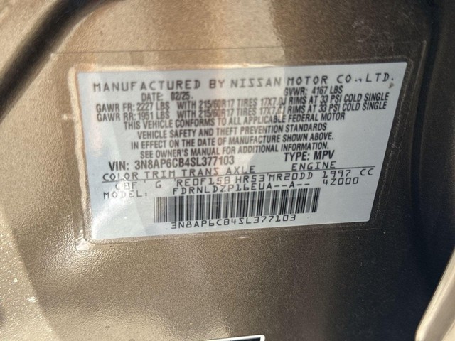 Nissan Kicks Vehicle Full-screen Gallery Image 35