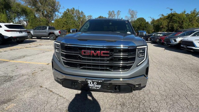 GMC Sierra 1500 Vehicle Full-screen Gallery Image 04