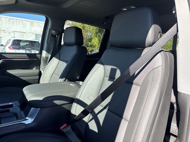 GMC Sierra 1500 Vehicle Full-screen Gallery Image 11