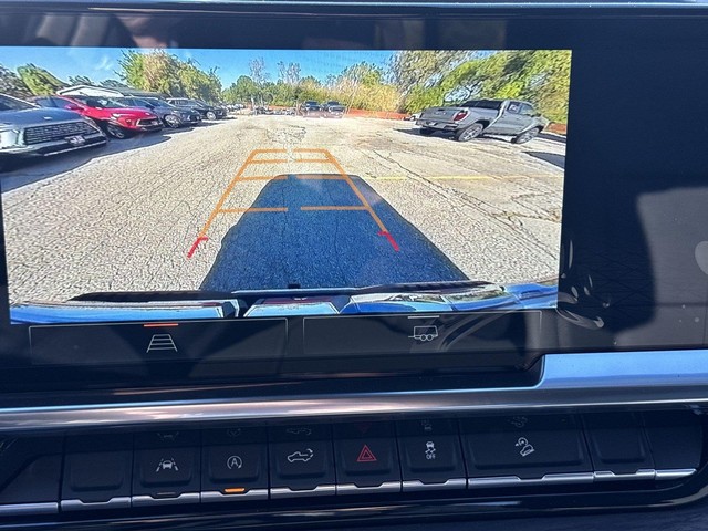 GMC Sierra 1500 Vehicle Full-screen Gallery Image 17