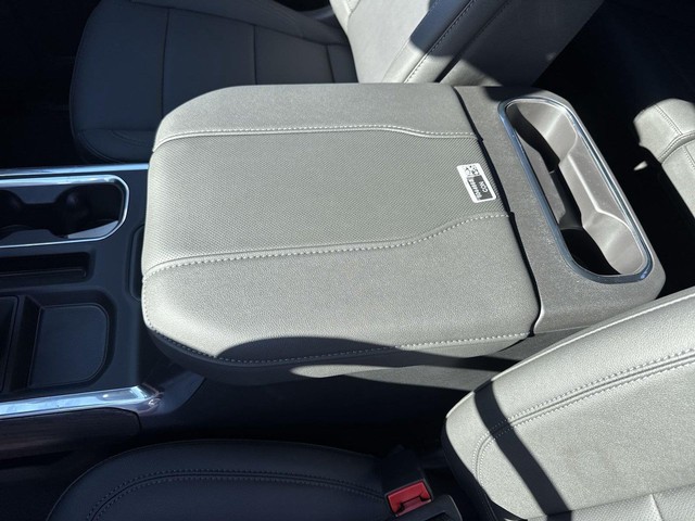 GMC Sierra 1500 Vehicle Full-screen Gallery Image 21