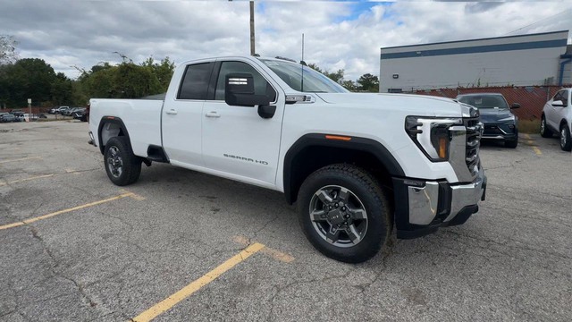 2026 GMC Sierra 3500HD SLE thumbnail image 03