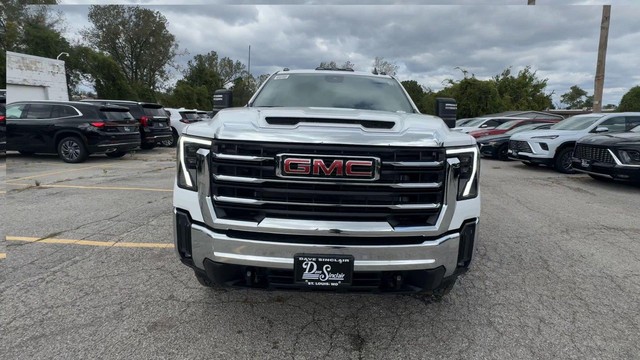 2026 GMC Sierra 3500HD SLE thumbnail image 04