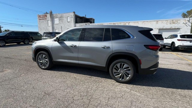 Buick Enclave Vehicle Full-screen Gallery Image 07