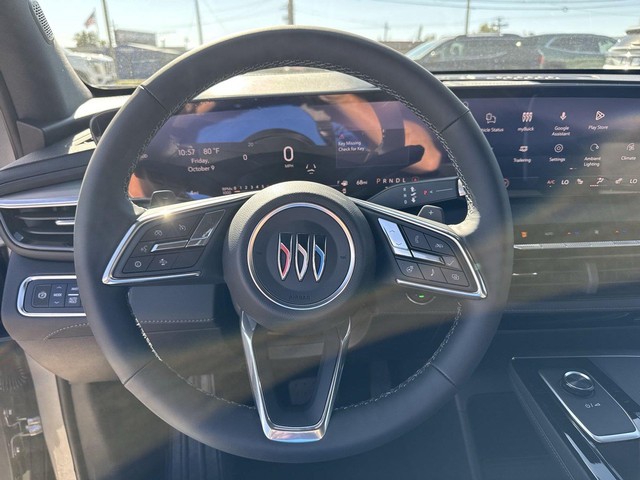 Buick Enclave Vehicle Full-screen Gallery Image 14