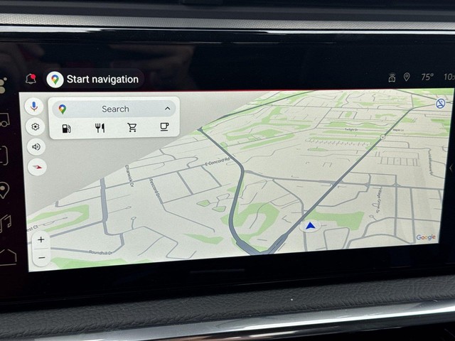 GMC Sierra 1500 Vehicle Full-screen Gallery Image 18