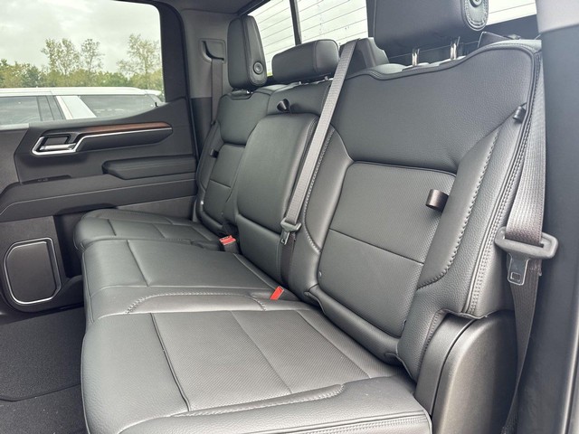 GMC Sierra 1500 Vehicle Full-screen Gallery Image 23