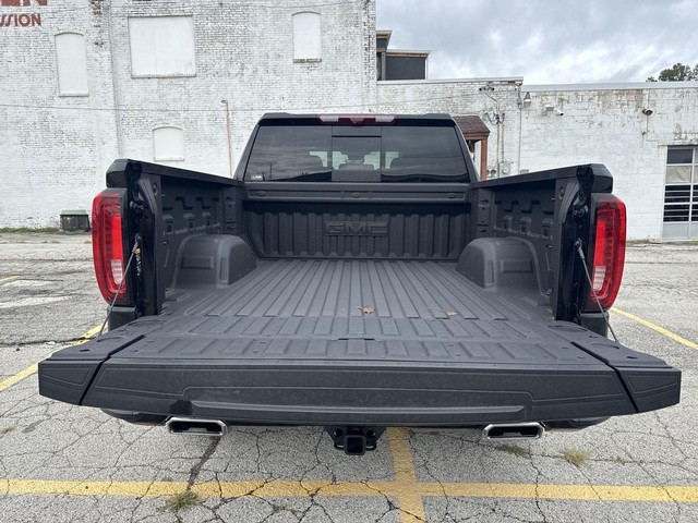 GMC Sierra 1500 Vehicle Full-screen Gallery Image 24