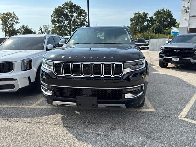 Jeep Wagoneer L Vehicle Full-screen Gallery Image 05