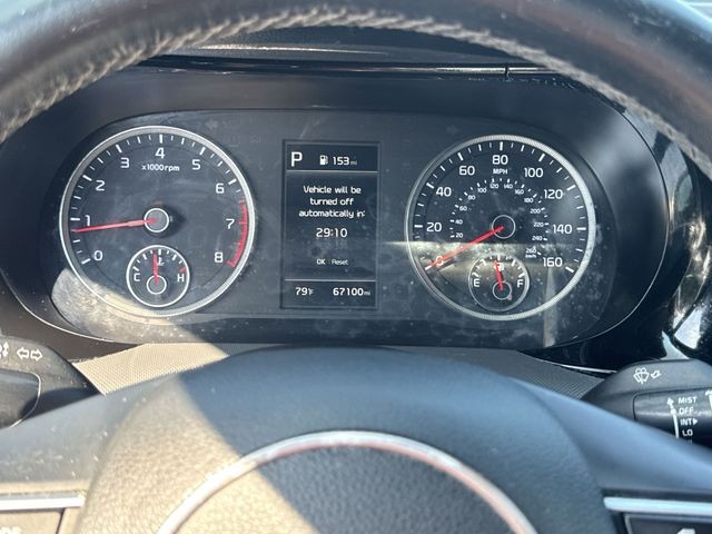 Kia K5 Vehicle Full-screen Gallery Image 15