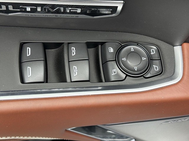 GMC Sierra 1500 Vehicle Full-screen Gallery Image 13