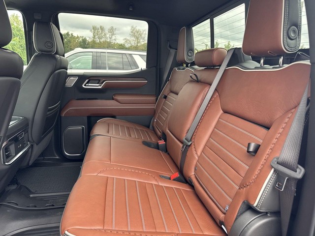 GMC Sierra 1500 Vehicle Full-screen Gallery Image 23