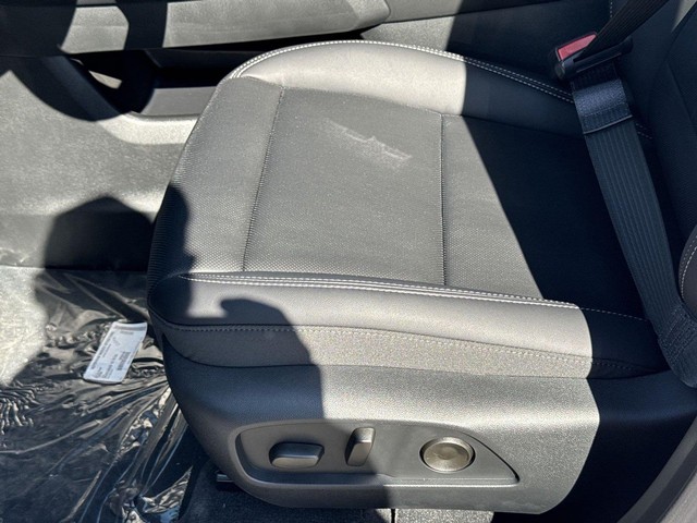 2027 GMC Terrain FWD Elevation thumbnail image 12