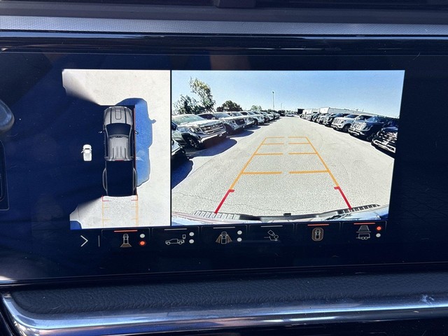 GMC Sierra 3500HD Vehicle Full-screen Gallery Image 18