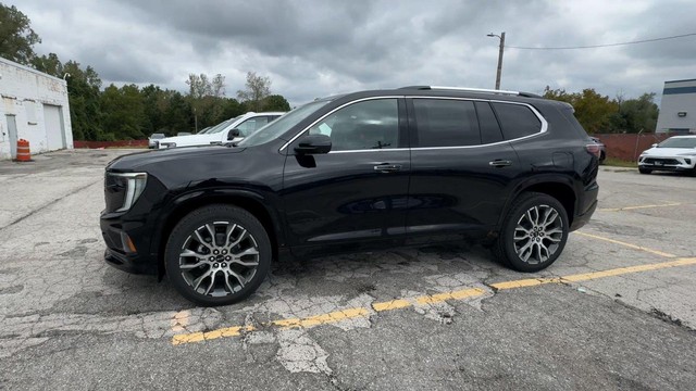 GMC Acadia Vehicle Full-screen Gallery Image 06