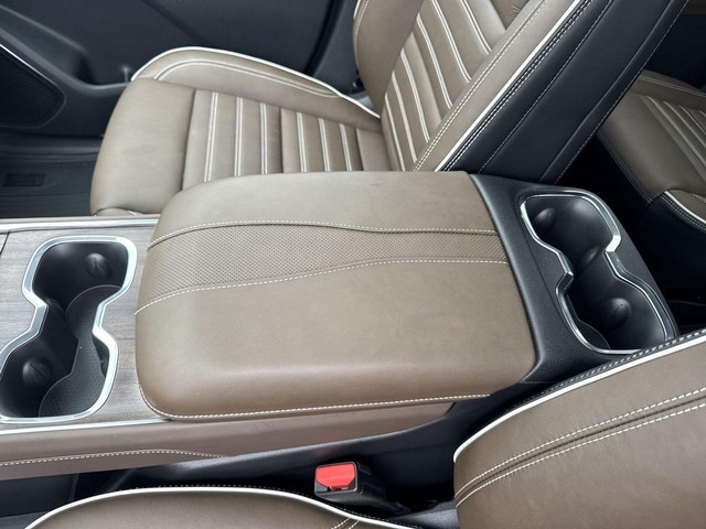 GMC Acadia Vehicle Full-screen Gallery Image 21