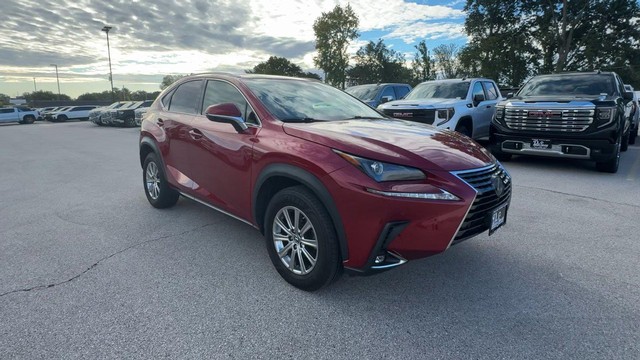Lexus NX Vehicle Full-screen Gallery Image 03