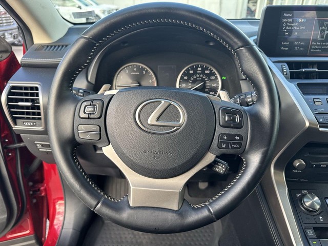 Lexus NX Vehicle Full-screen Gallery Image 14