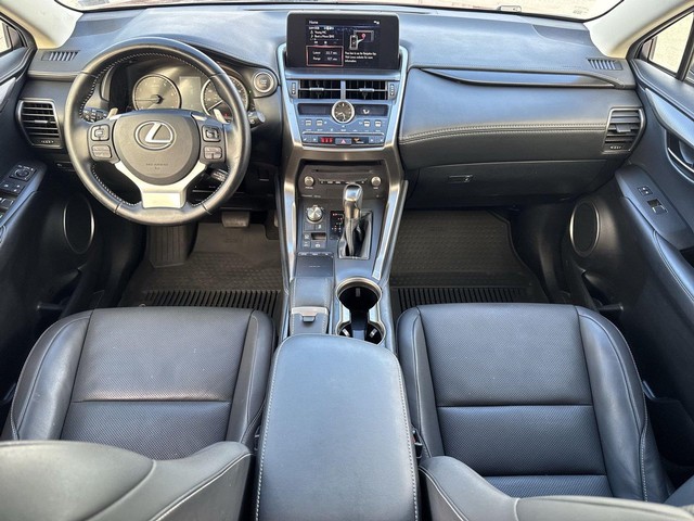 Lexus NX Vehicle Full-screen Gallery Image 24