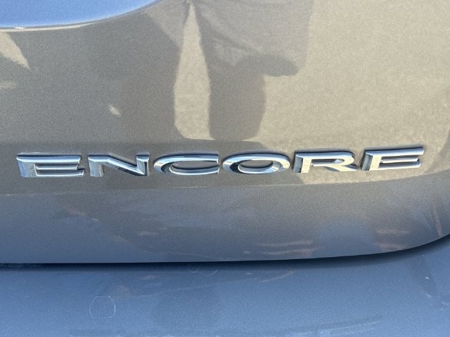 Buick Encore Vehicle Full-screen Gallery Image 34