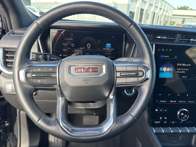 GMC Terrain Vehicle Full-screen Gallery Image 14