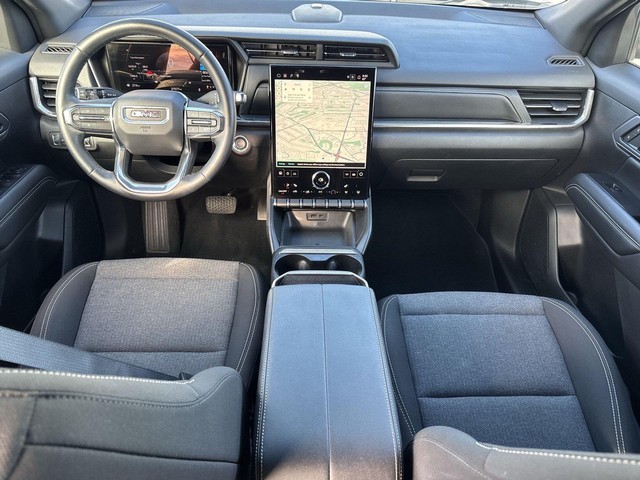 GMC Terrain Vehicle Full-screen Gallery Image 24