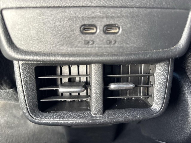 GMC Terrain Vehicle Full-screen Gallery Image 25