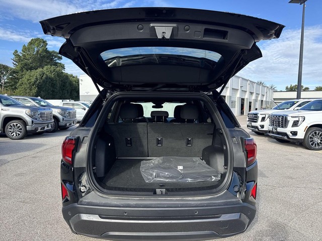 GMC Terrain Vehicle Full-screen Gallery Image 29