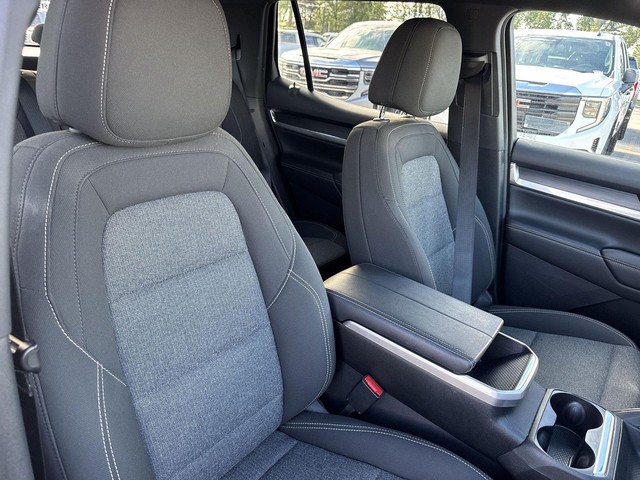 GMC Terrain Vehicle Full-screen Gallery Image 31