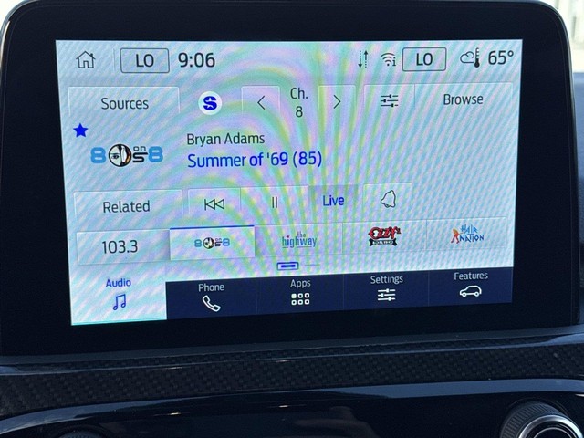 Ford Escape Vehicle Full-screen Gallery Image 17