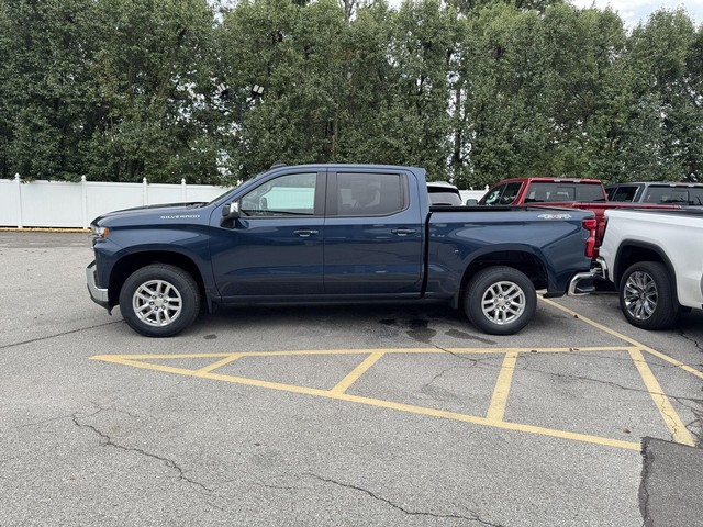 Chevrolet Silverado 1500 Vehicle Full-screen Gallery Image 13