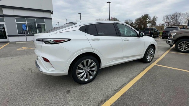 Buick Envista Vehicle Full-screen Gallery Image 10