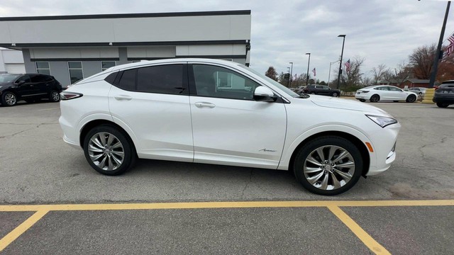 Buick Envista Vehicle Full-screen Gallery Image 11