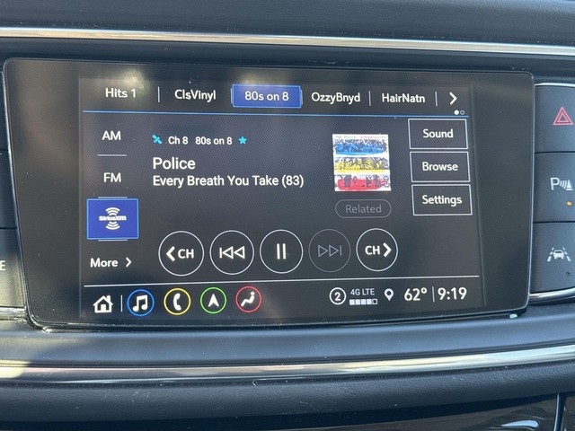 Buick Enclave Vehicle Full-screen Gallery Image 17