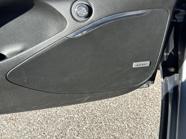 Buick Enclave Vehicle Full-screen Gallery Image 29