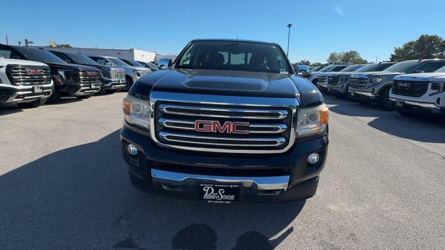 GMC Canyon Vehicle Full-screen Gallery Image 05