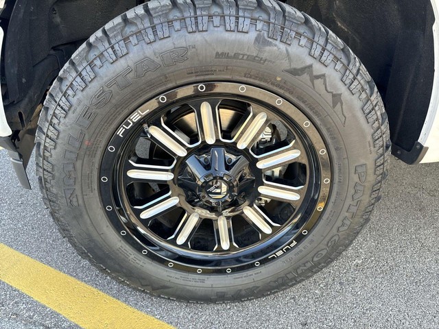 Ford F-150 Vehicle Full-screen Gallery Image 34